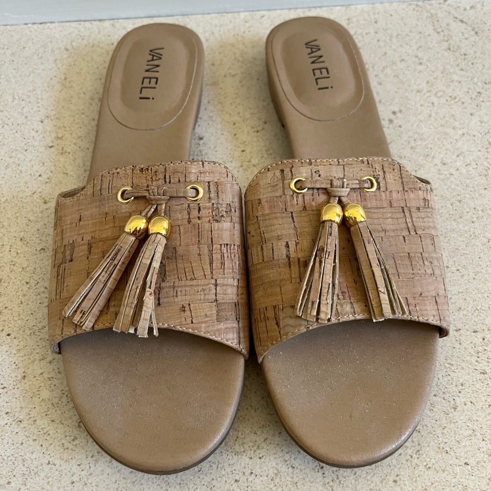 Vaneli cork sandals size 7N